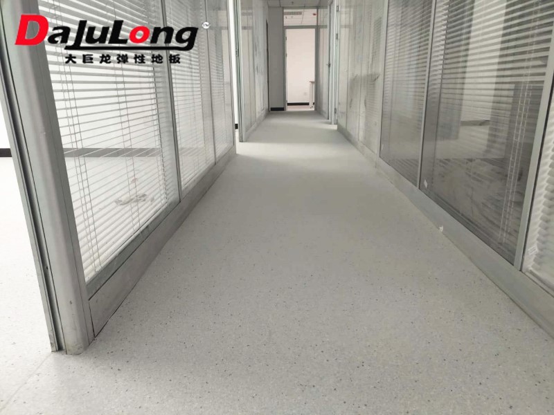 國產大巨龍pvc卷材地板怎么樣?質量好嗎?