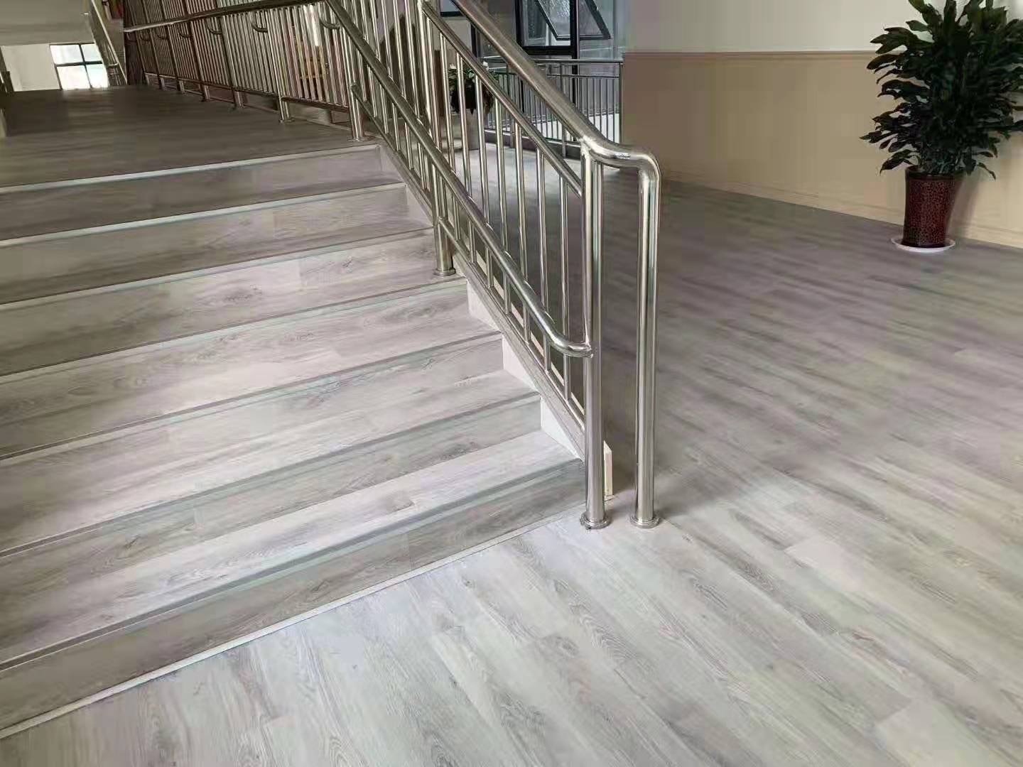 spc鎖扣地板的施工方法和施工要點