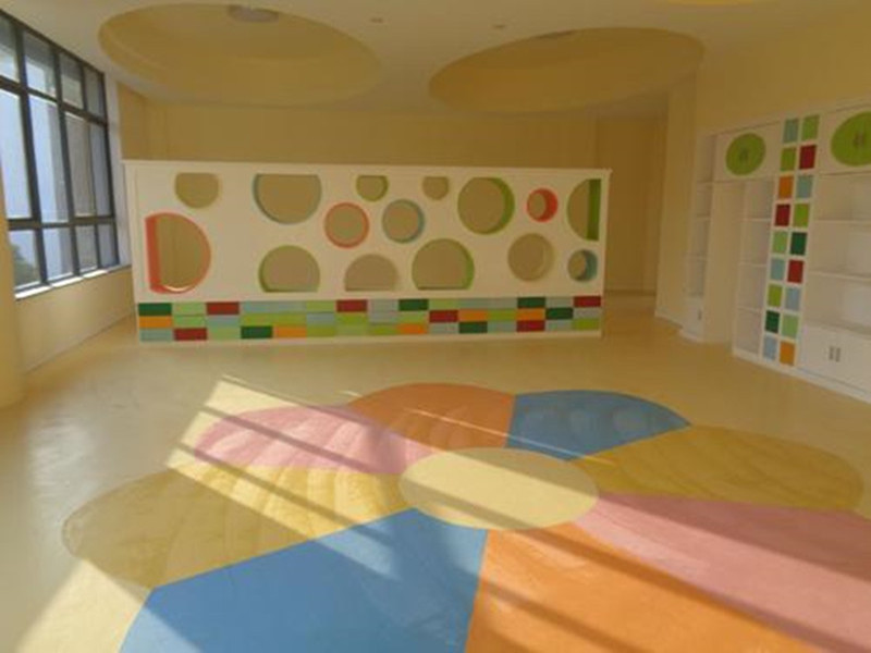 幼兒園用塑膠地板到底好不好